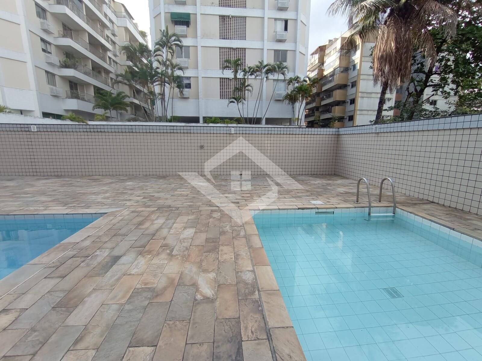 Apartamento à venda com 3 quartos, 103m² - Foto 17