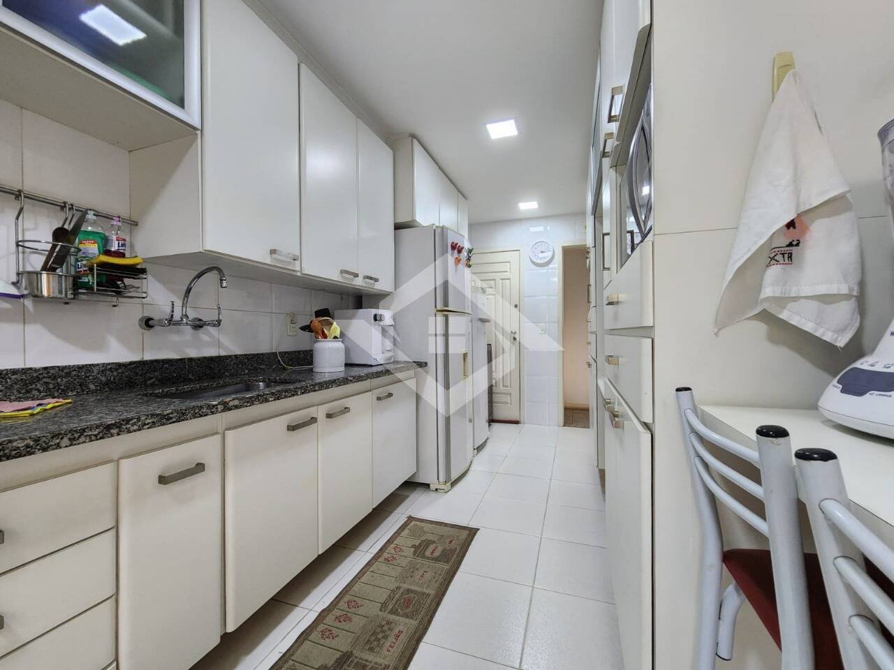 Apartamento à venda com 3 quartos, 129m² - Foto 25