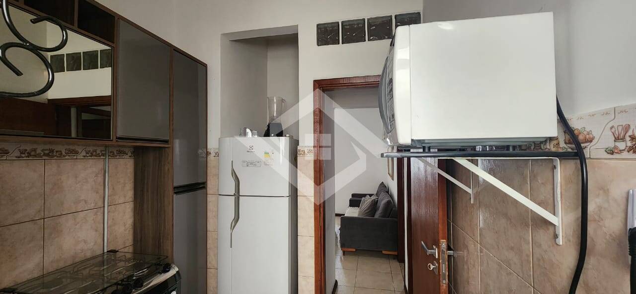 Apartamento à venda com 2 quartos, 85m² - Foto 2