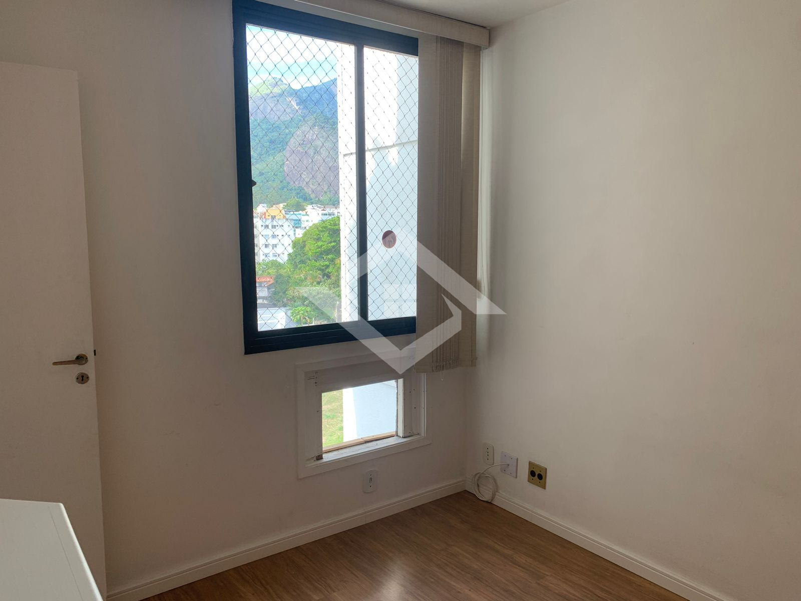 Apartamento à venda com 2 quartos, 66m² - Foto 21