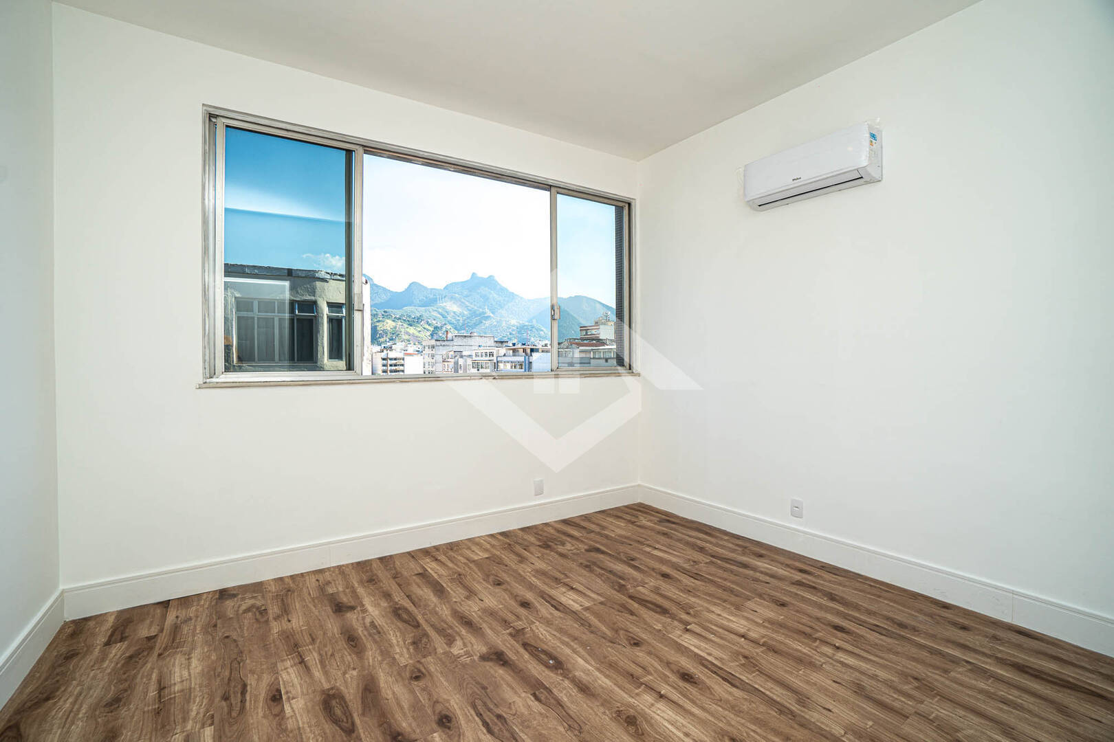 Apartamento à venda com 4 quartos, 130m² - Foto 19