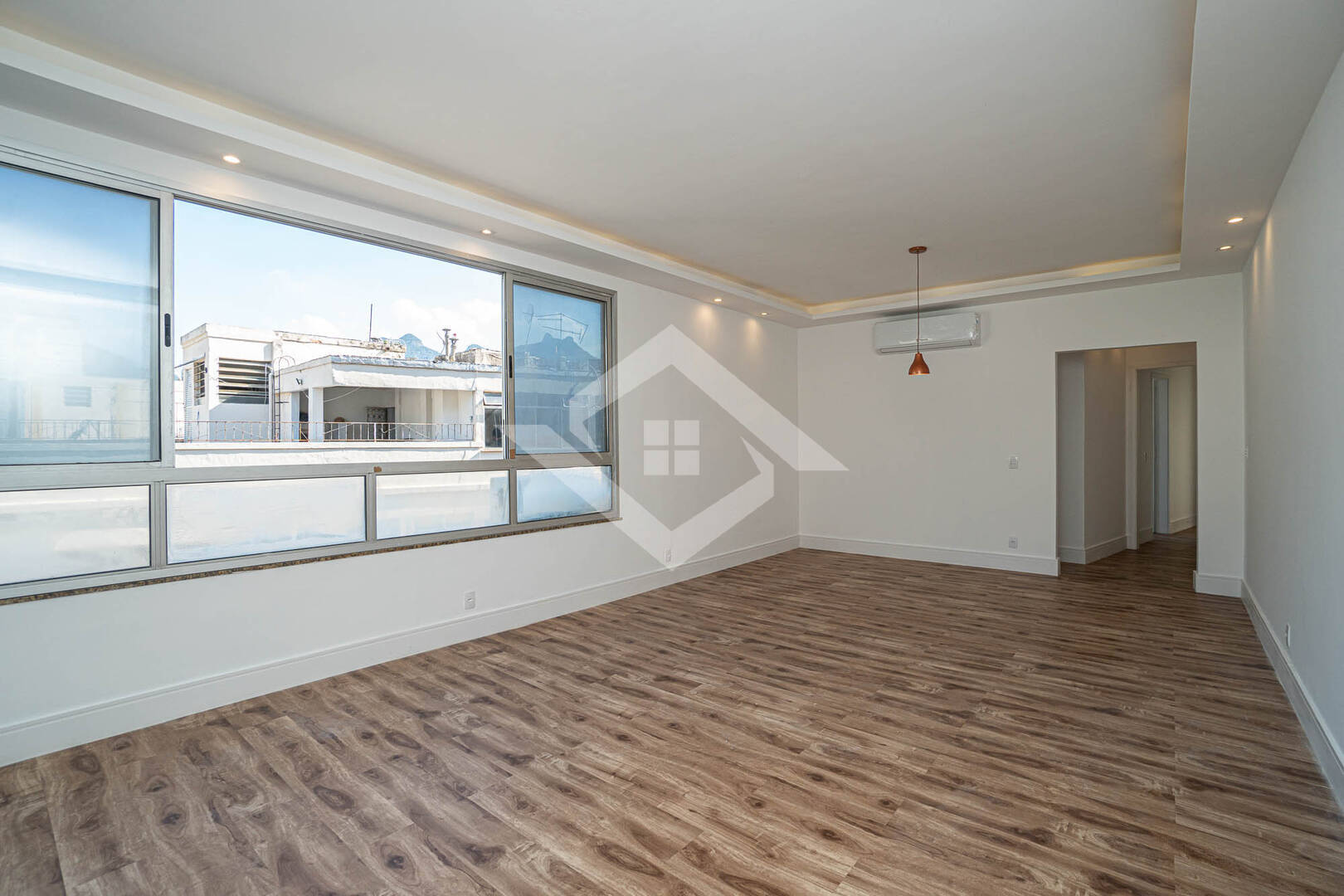 Apartamento à venda com 4 quartos, 130m² - Foto 3