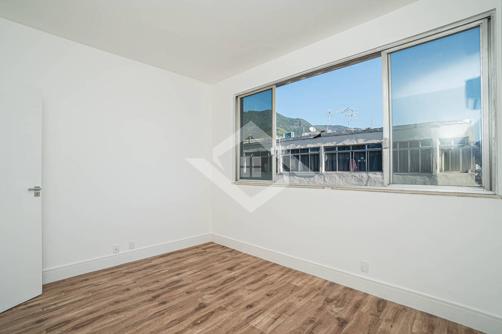 Apartamento à venda com 4 quartos, 130m² - Foto 23