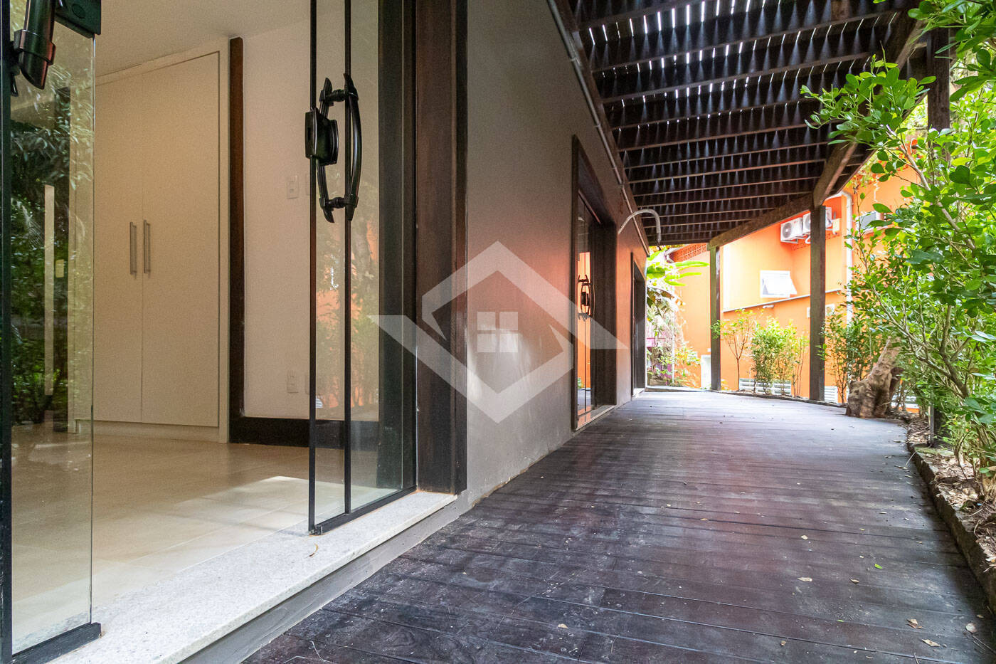 Casa à venda com 5 quartos, 384m² - Foto 24