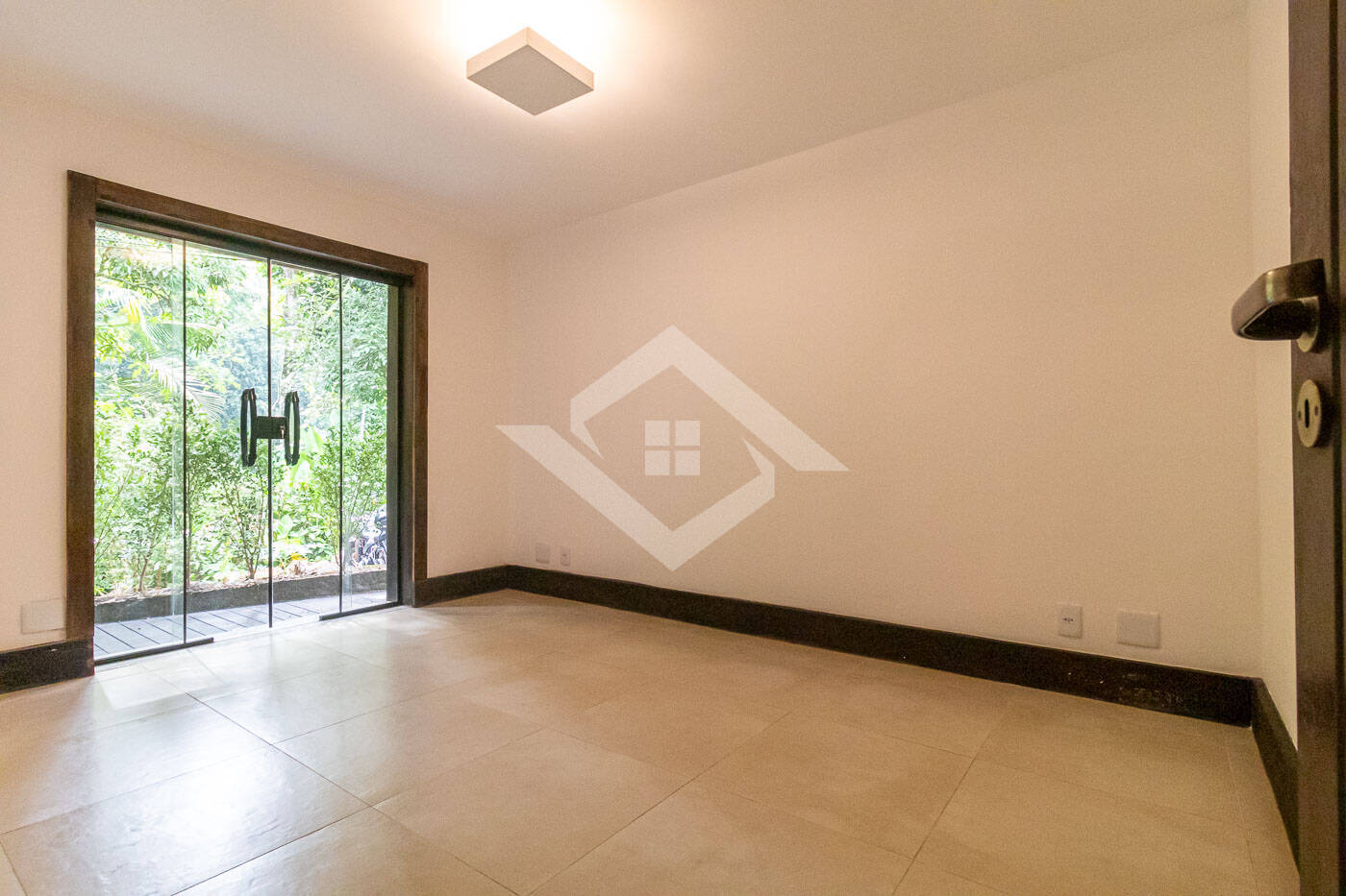 Casa à venda com 5 quartos, 384m² - Foto 40