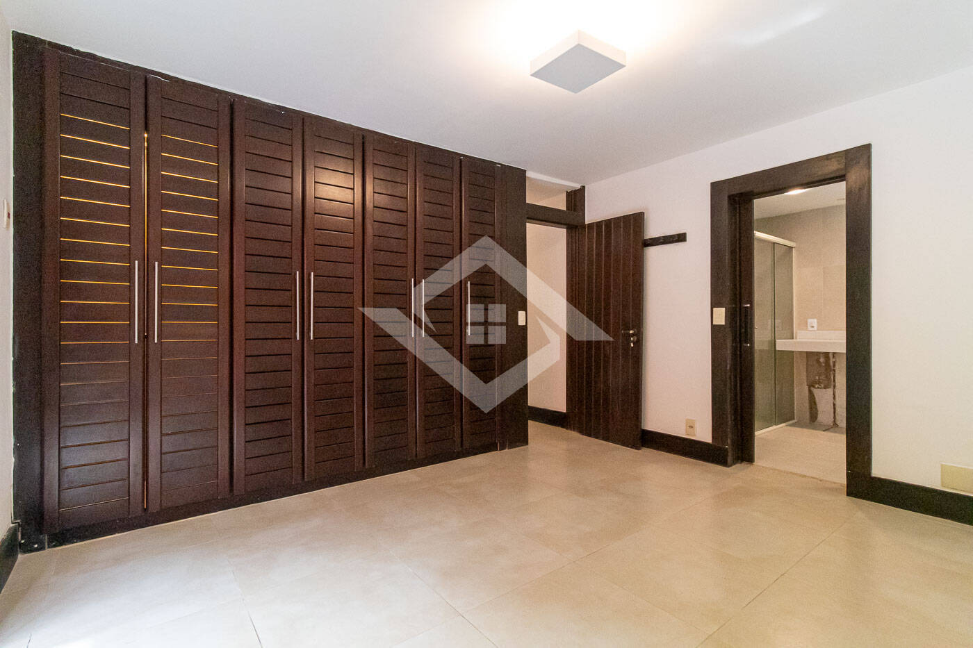 Casa à venda com 5 quartos, 384m² - Foto 56