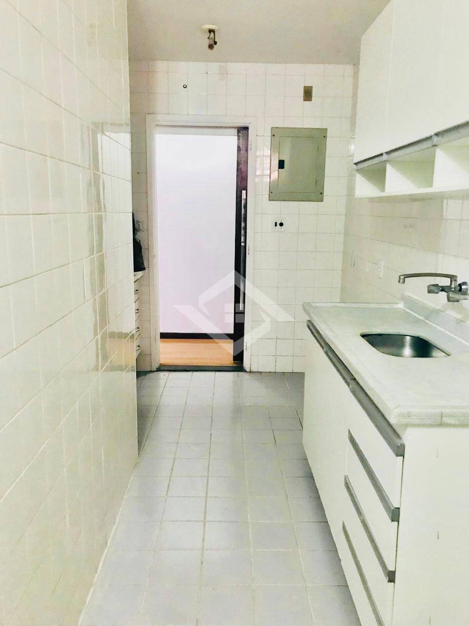 Apartamento à venda com 3 quartos, 90m² - Foto 14