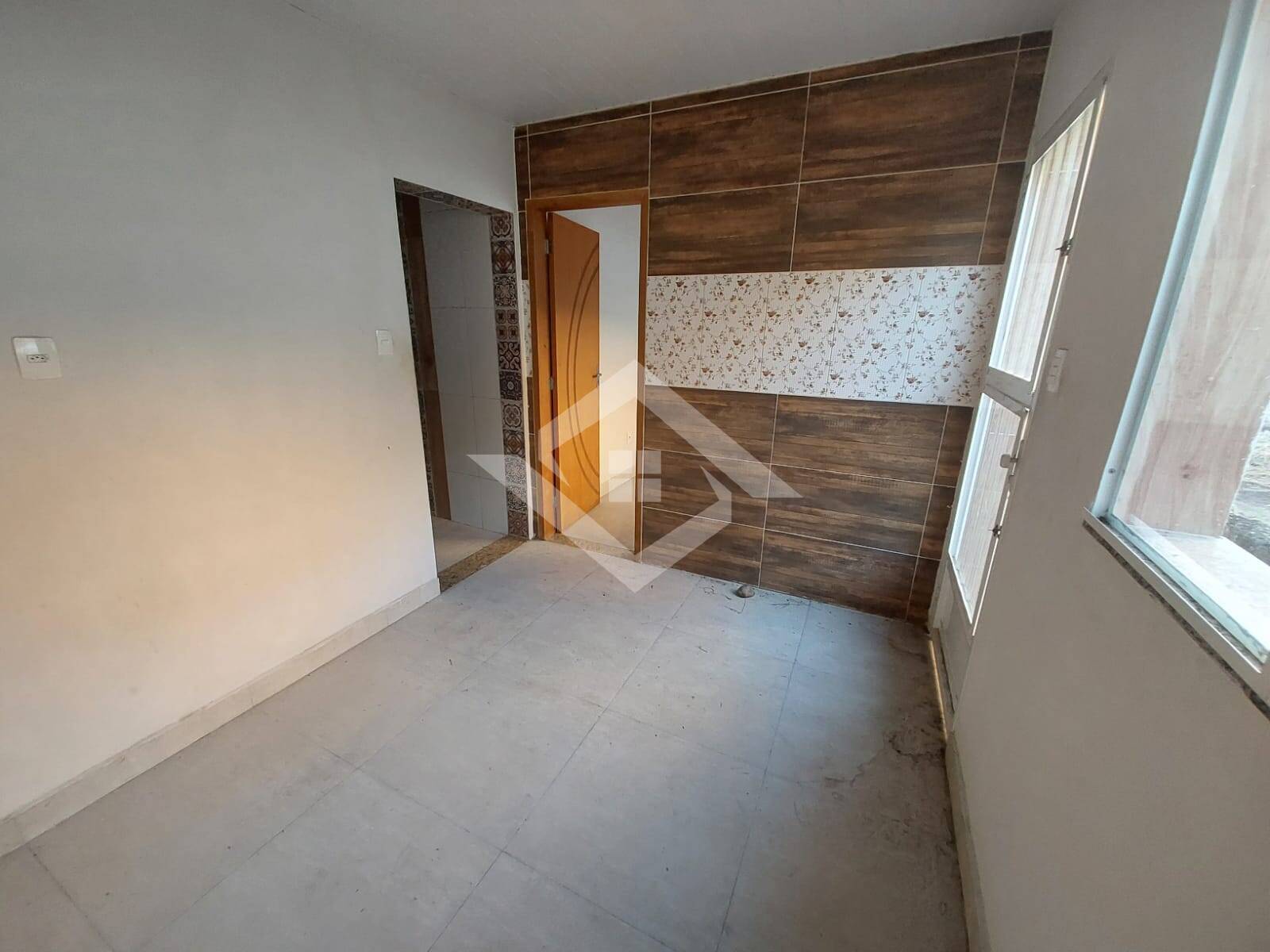 Casa à venda com 3 quartos, 110m² - Foto 5