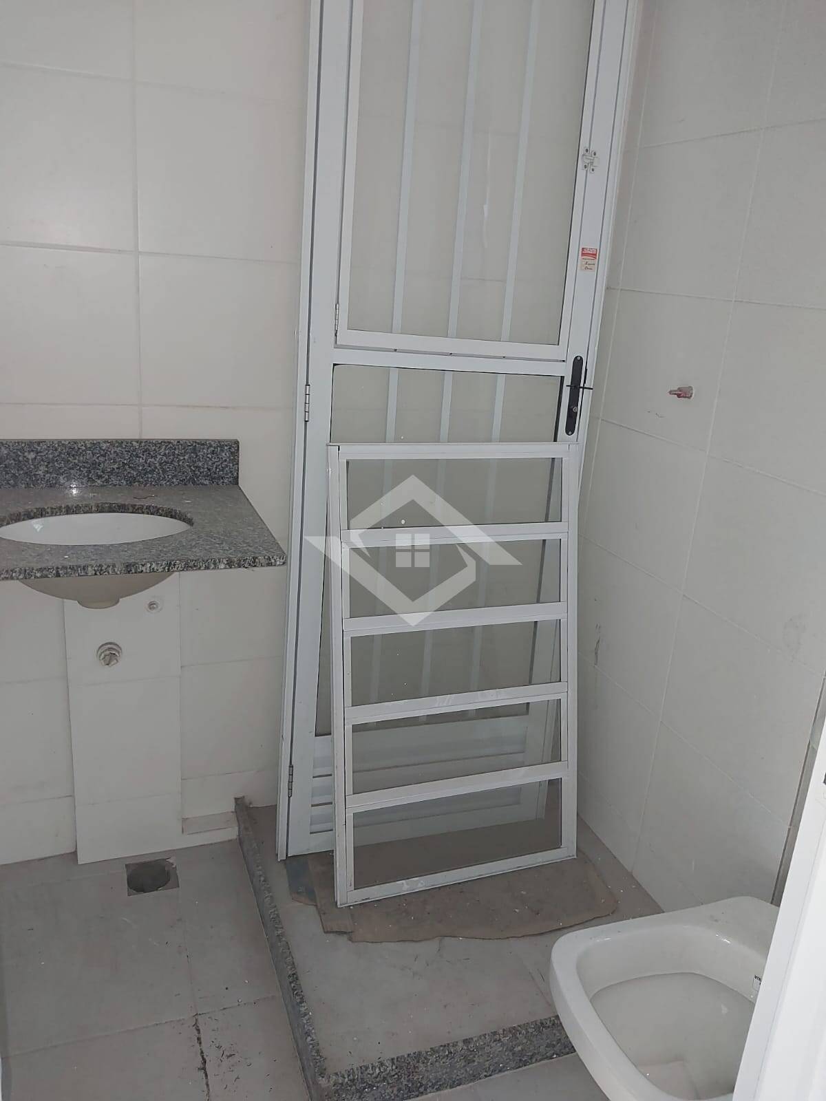 Casa à venda com 3 quartos, 100m² - Foto 16