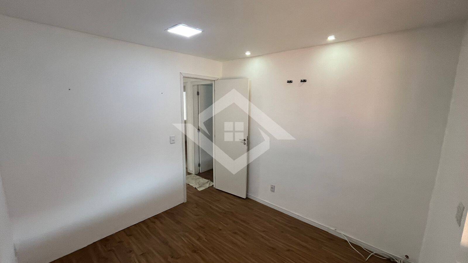 Casa à venda com 2 quartos, 73m² - Foto 14