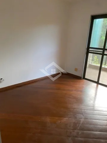 Apartamento à venda com 3 quartos, 138m² - Foto 3