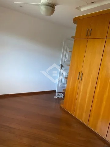 Apartamento à venda com 3 quartos, 138m² - Foto 4