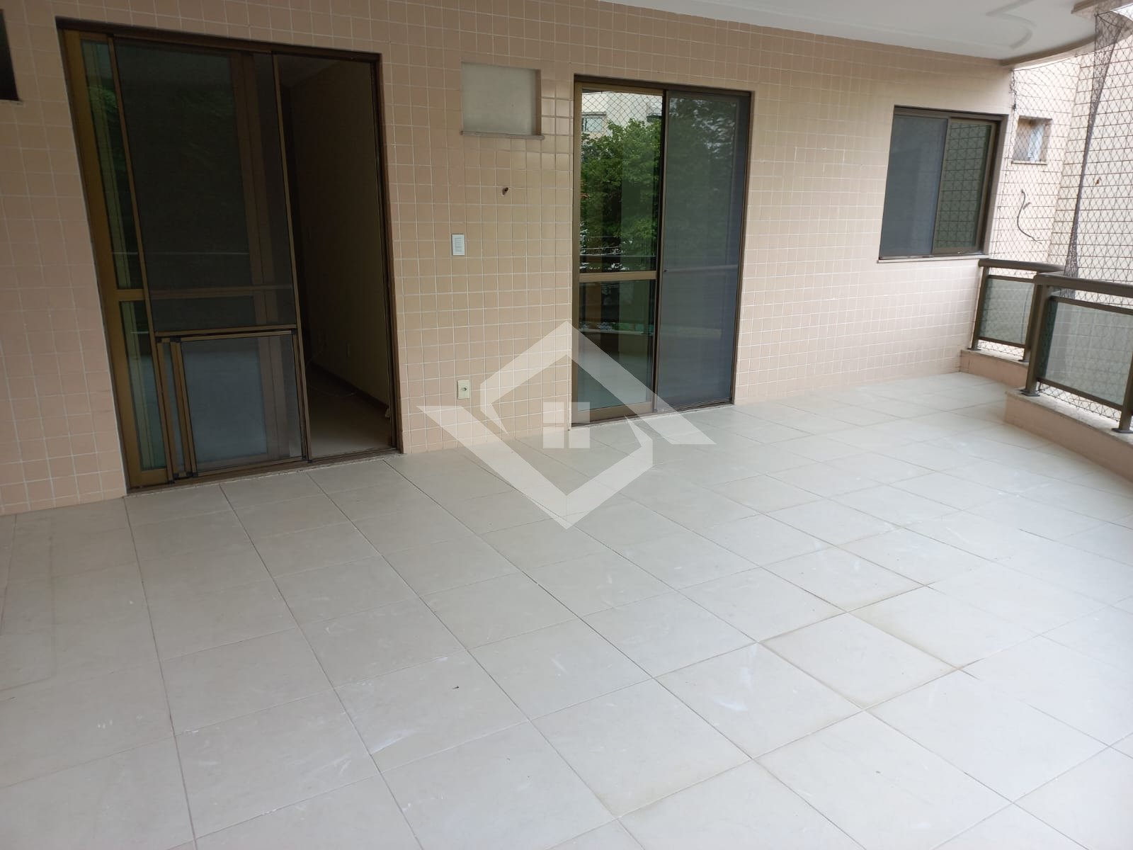 Apartamento à venda com 3 quartos, 98m² - Foto 5