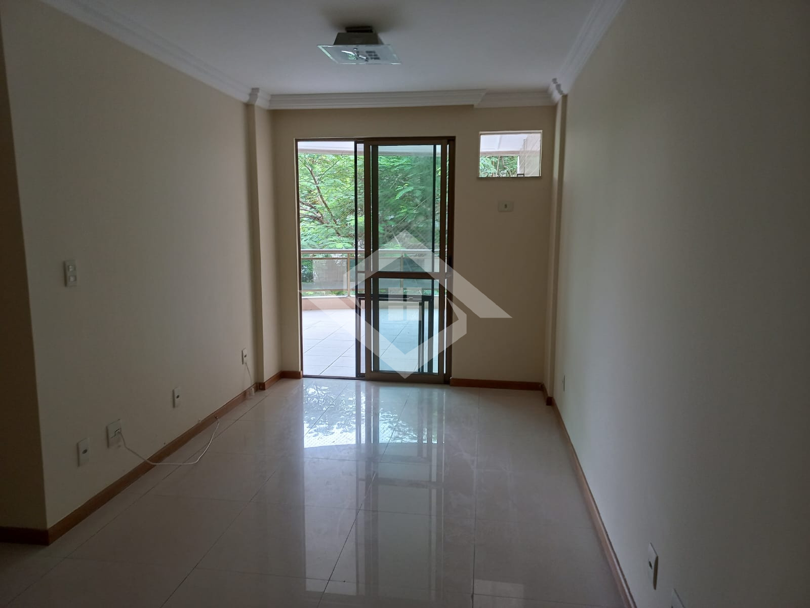 Apartamento à venda com 3 quartos, 98m² - Foto 6