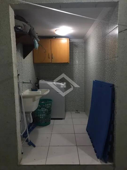 Casa à venda com 2 quartos, 101m² - Foto 15