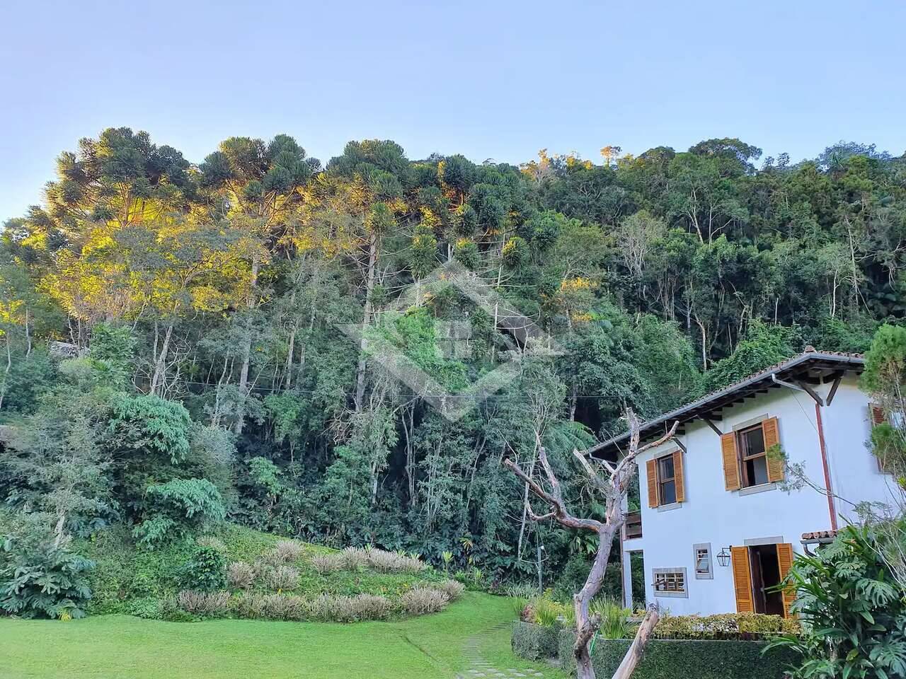 Fazenda à venda com 6 quartos, 300m² - Foto 31