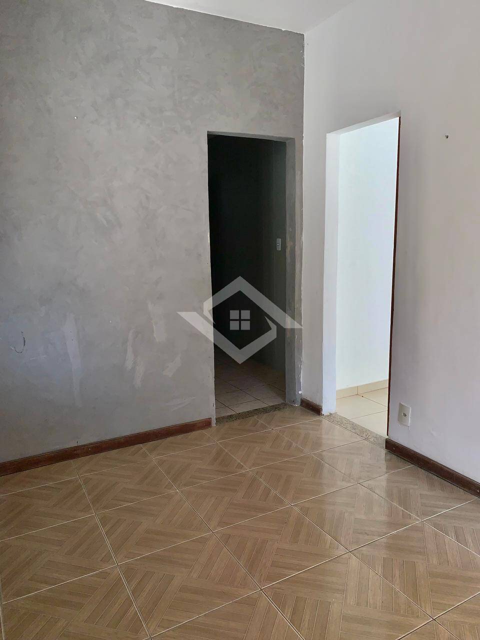 Casa à venda com 2 quartos, 80m² - Foto 4