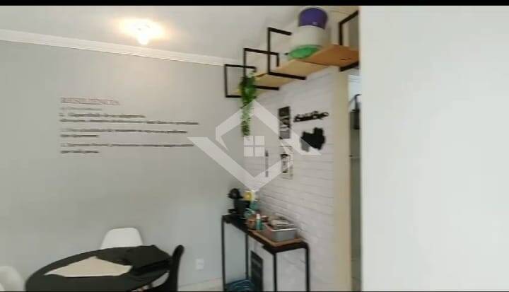 Apartamento à venda com 2 quartos, 45m² - Foto 1