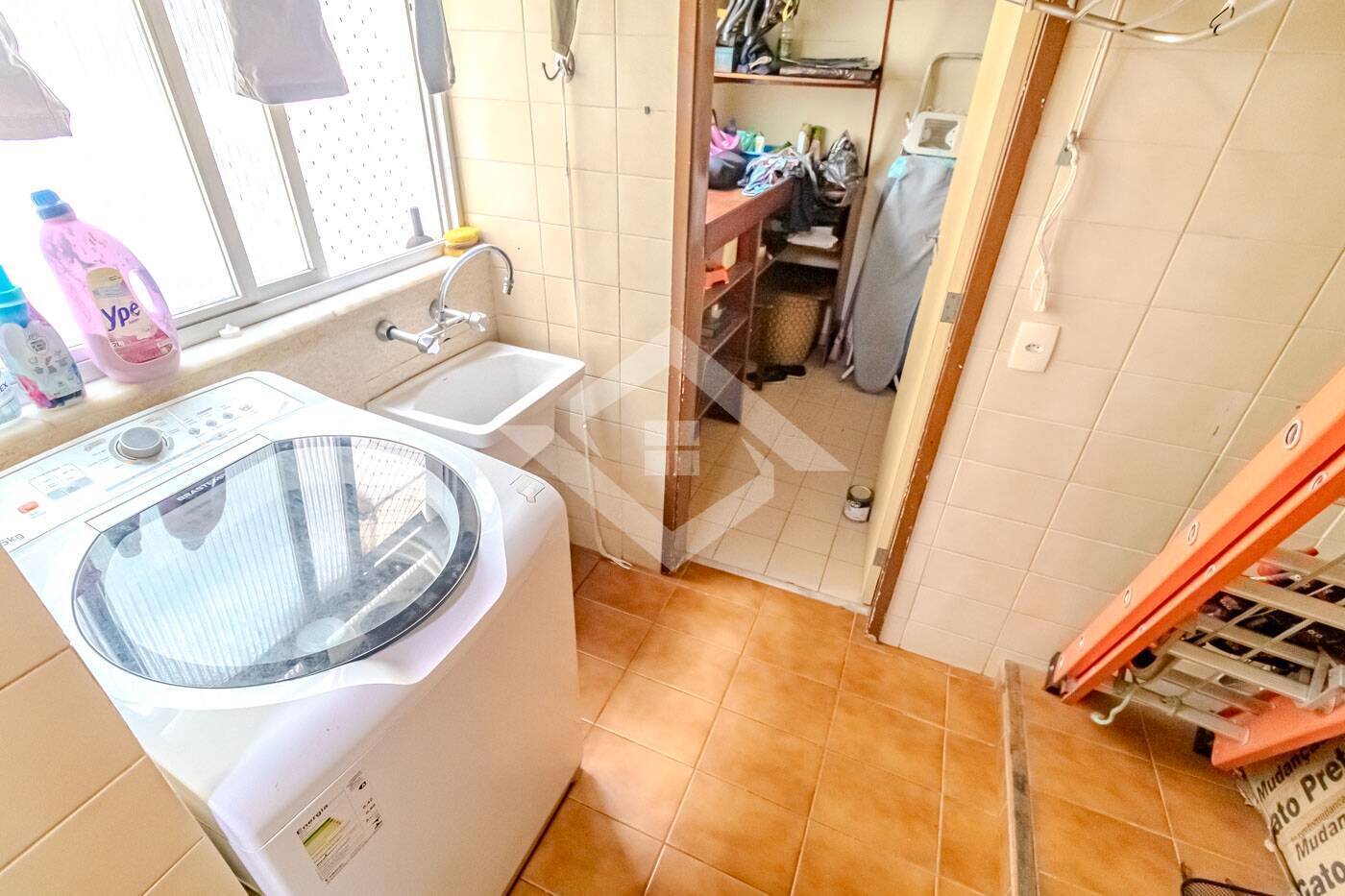 Apartamento à venda com 3 quartos, 137m² - Foto 21