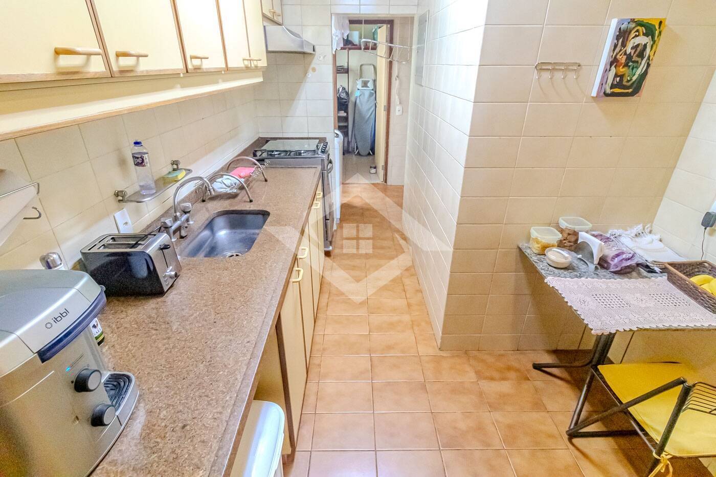 Apartamento à venda com 3 quartos, 137m² - Foto 29