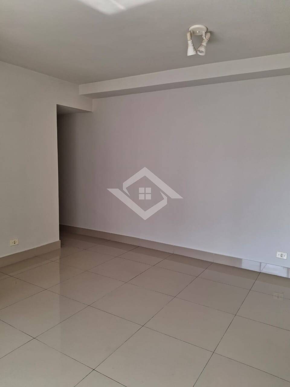 Apartamento à venda com 2 quartos, 84m² - Foto 4