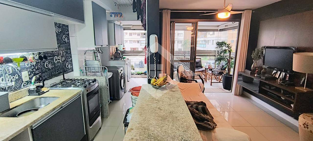 Apartamento à venda com 3 quartos, 82m² - Foto 7