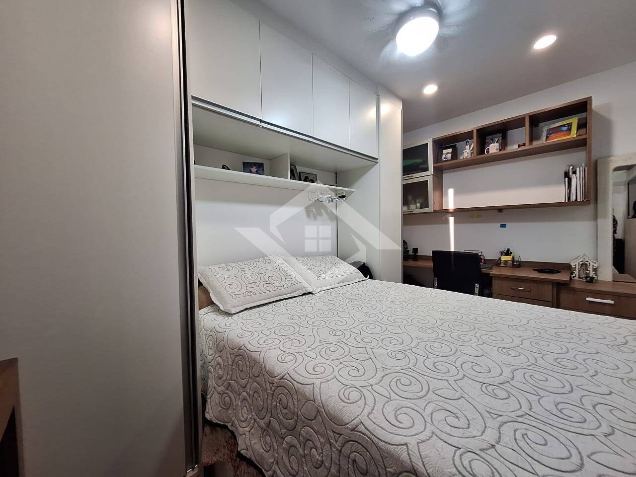 Apartamento à venda com 2 quartos, 52m² - Foto 17