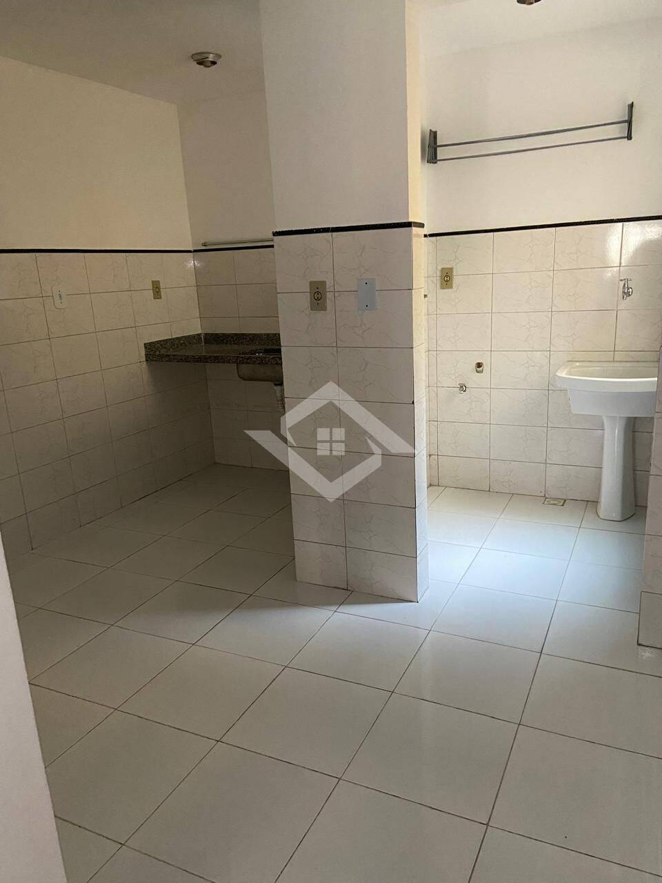 Casa para alugar com 2 quartos, 65m² - Foto 12