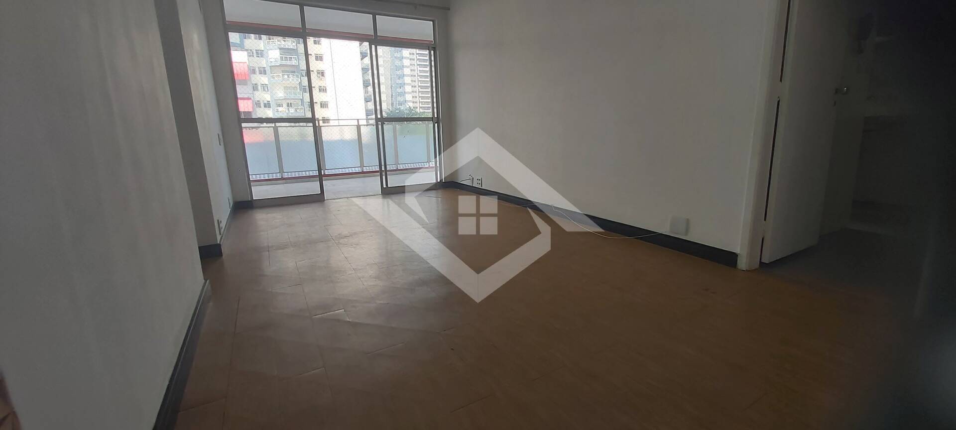 Apartamento à venda com 2 quartos, 81m² - Foto 3