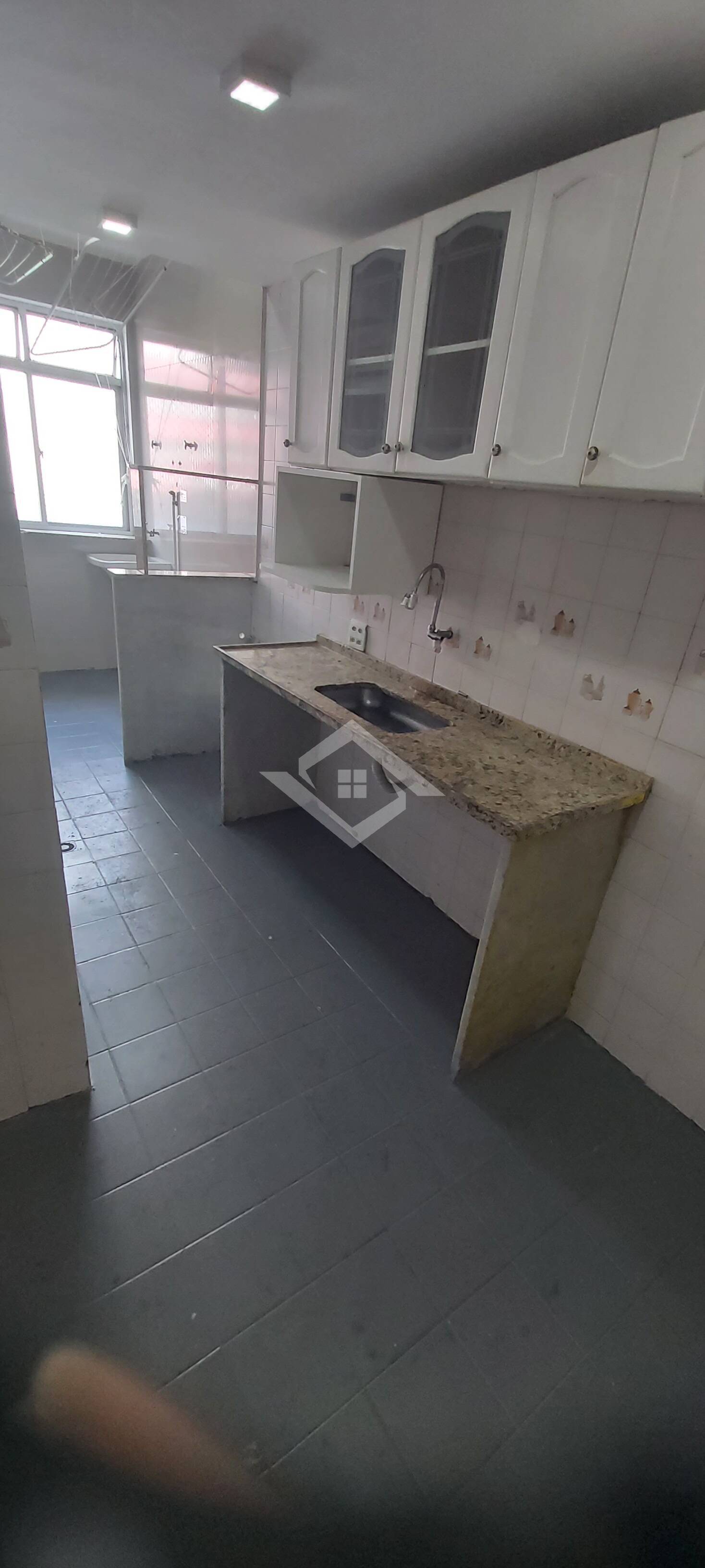 Apartamento à venda com 2 quartos, 81m² - Foto 12