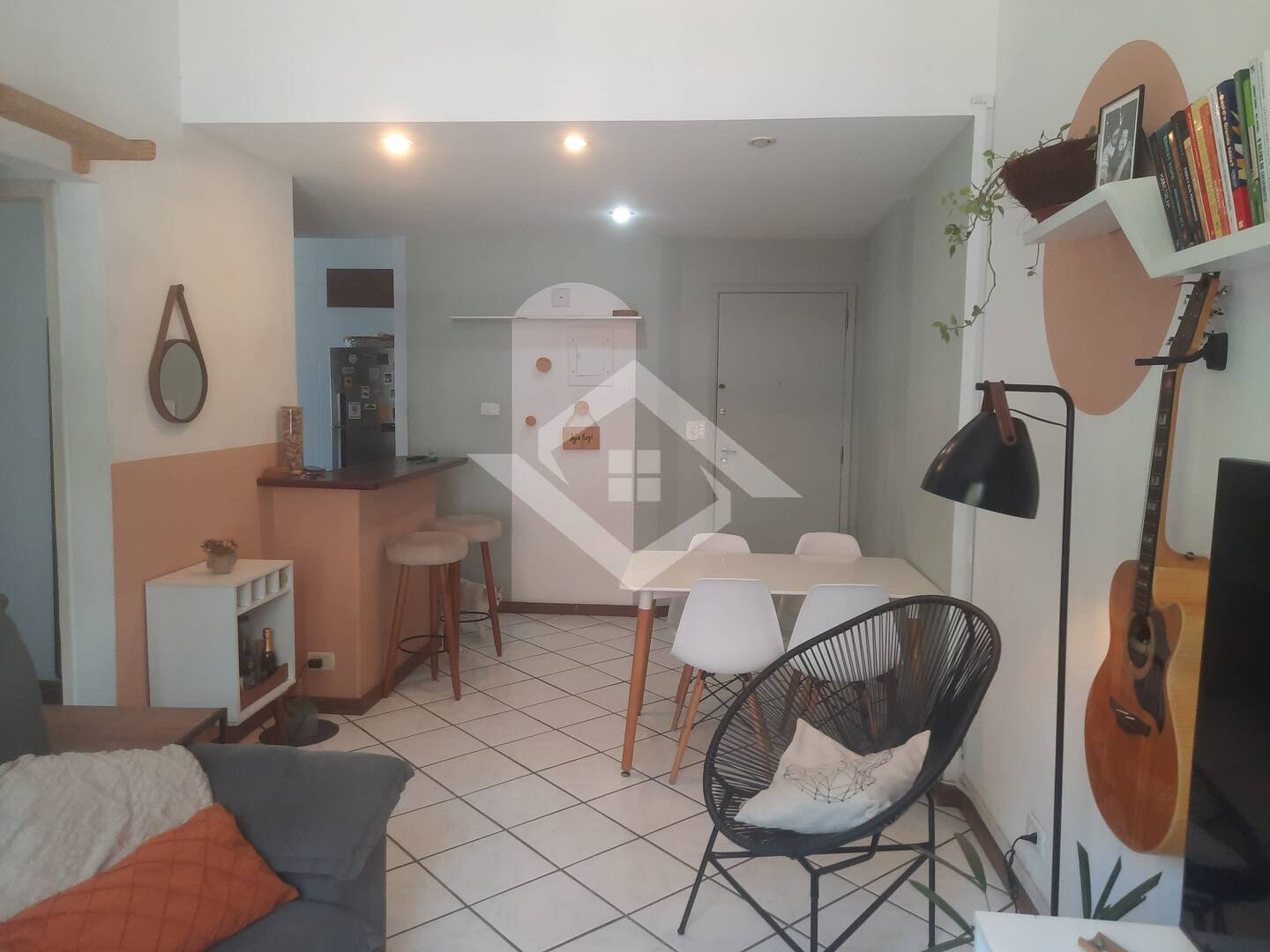 Apartamento à venda com 2 quartos, 70m² - Foto 7