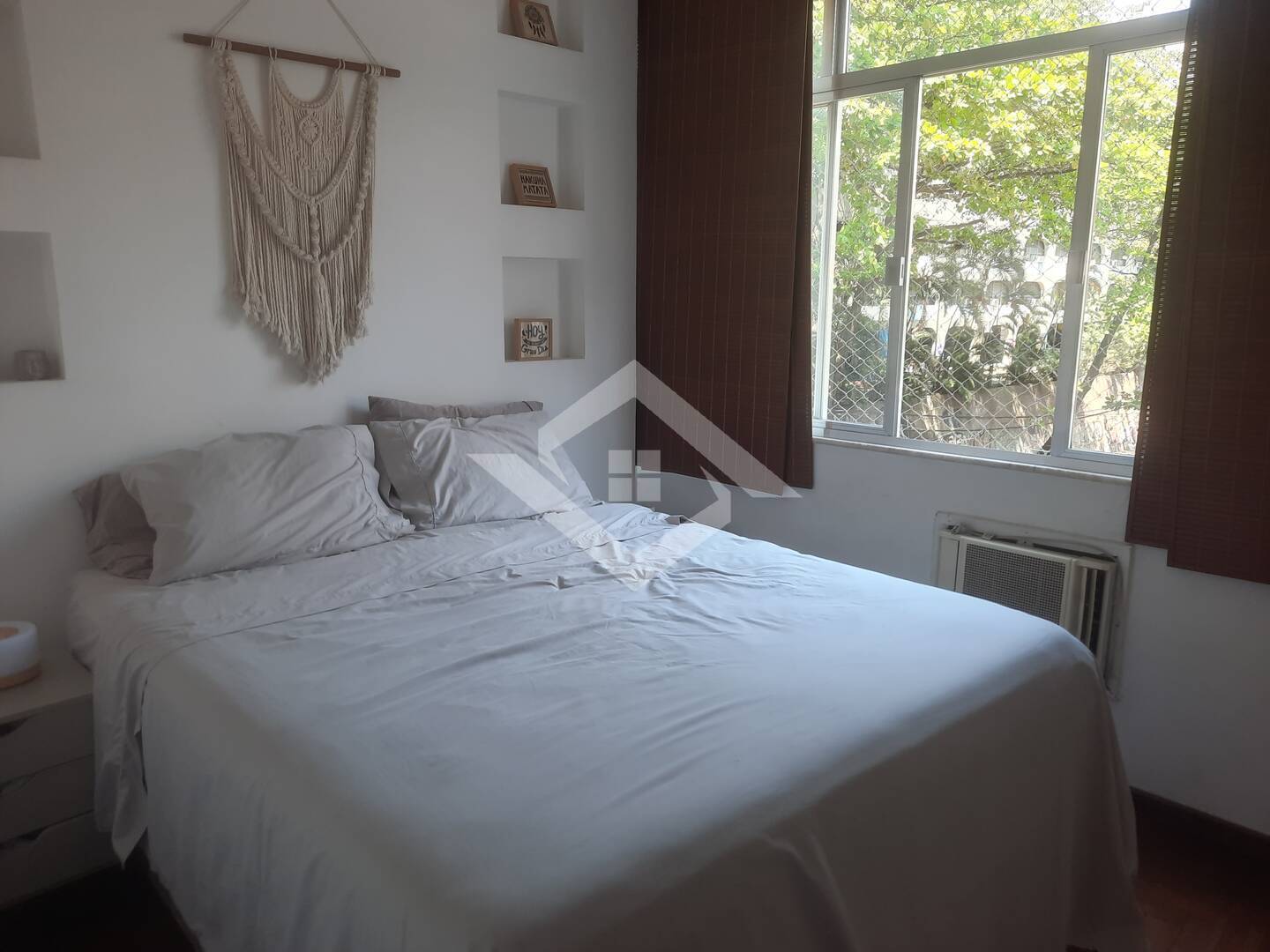 Apartamento à venda com 2 quartos, 70m² - Foto 10