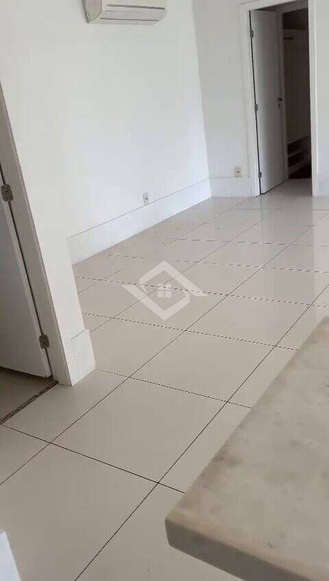 Apartamento à venda com 2 quartos, 107m² - Foto 12