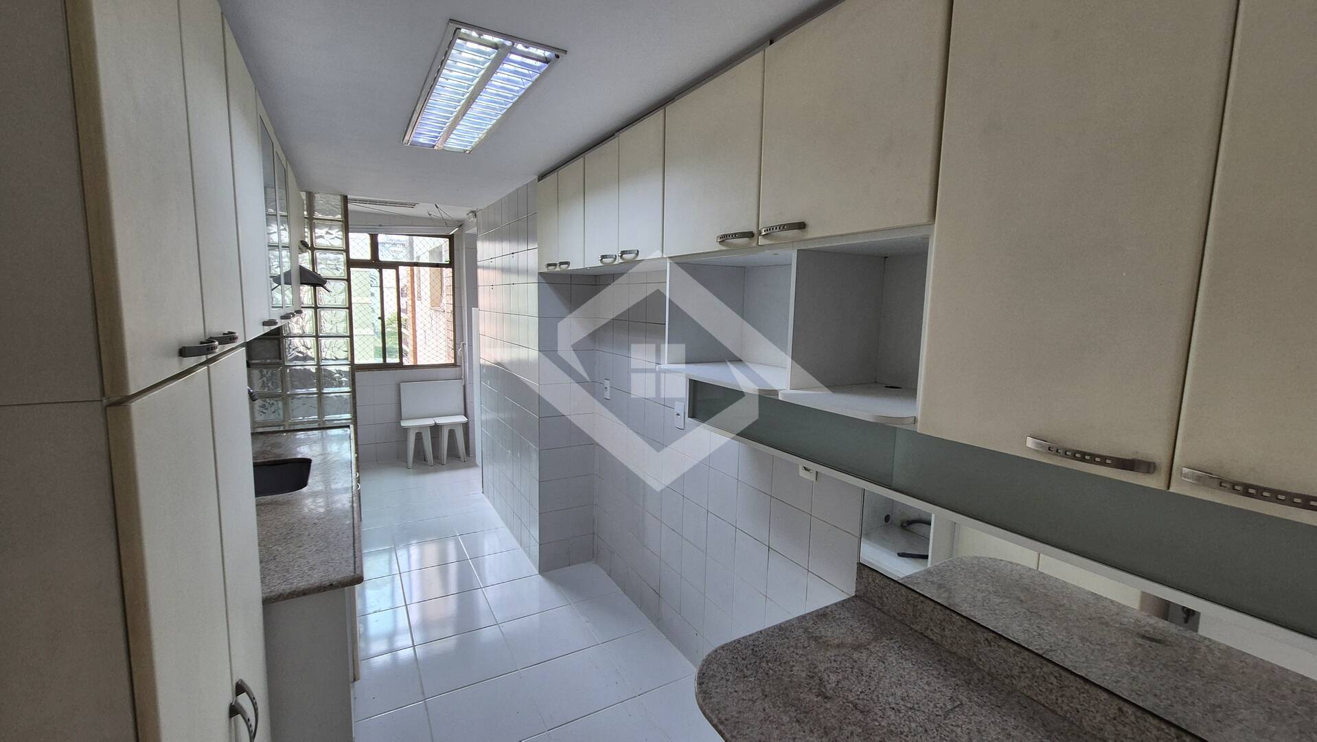 Cobertura à venda com 4 quartos, 200m² - Foto 8