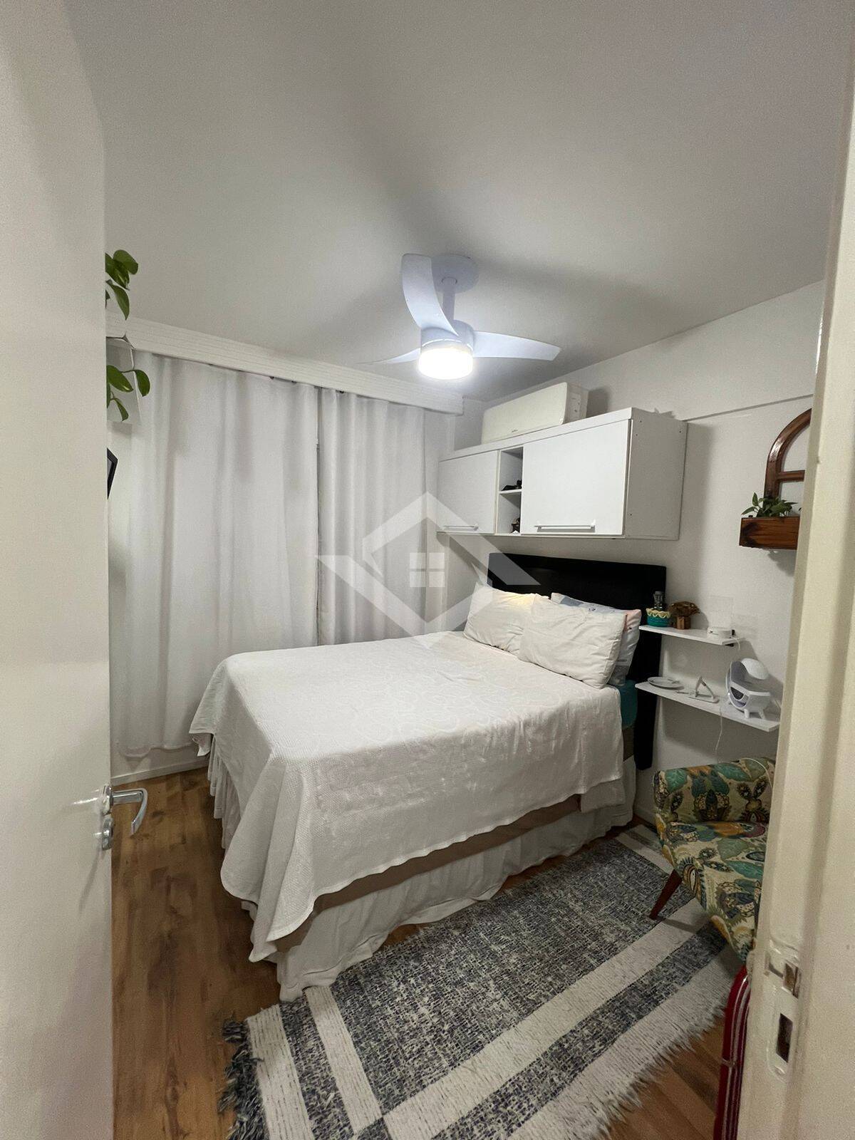 Apartamento à venda com 2 quartos, 55m² - Foto 10