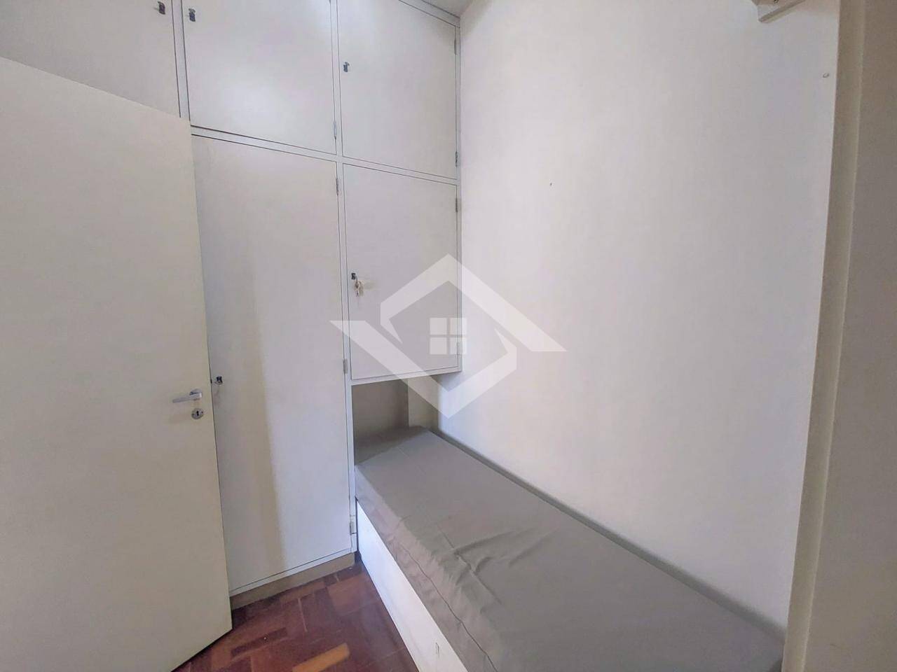 Apartamento à venda com 3 quartos, 150m² - Foto 17