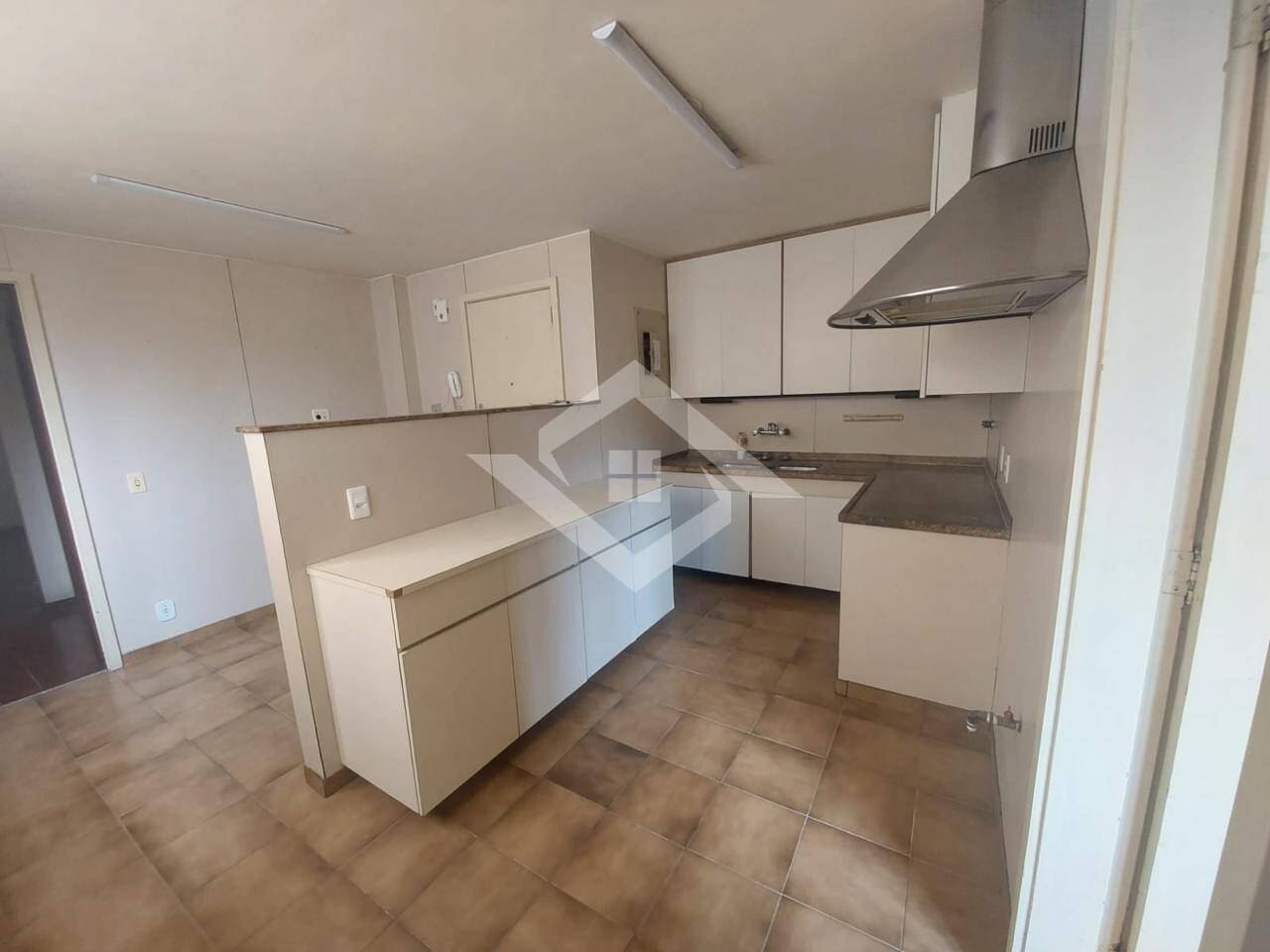 Apartamento à venda com 3 quartos, 150m² - Foto 21