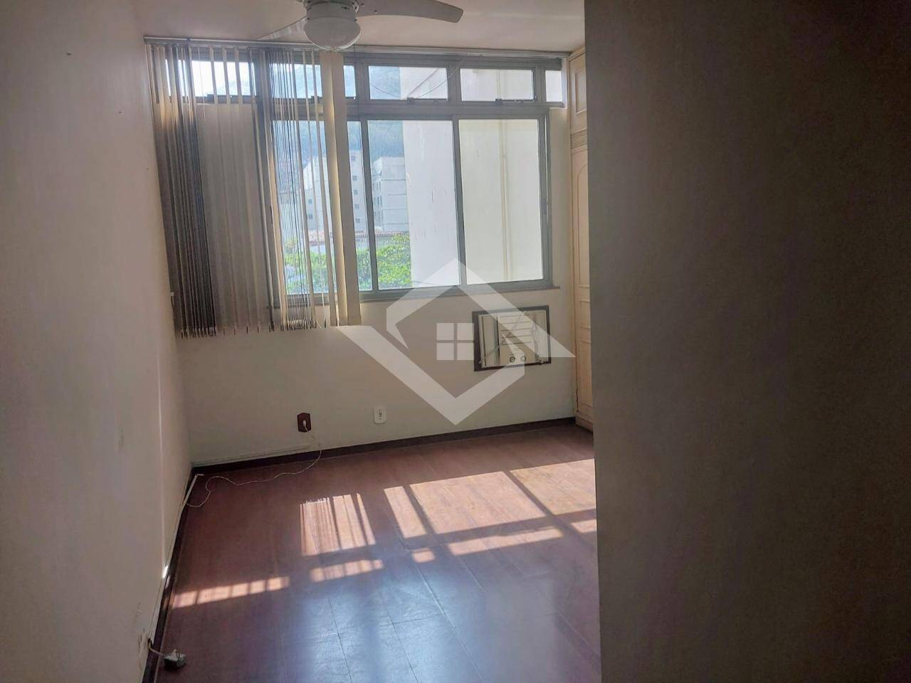 Apartamento à venda com 3 quartos, 150m² - Foto 22