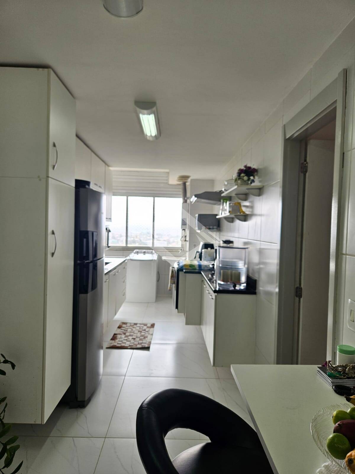 Apartamento à venda com 3 quartos, 145m² - Foto 6