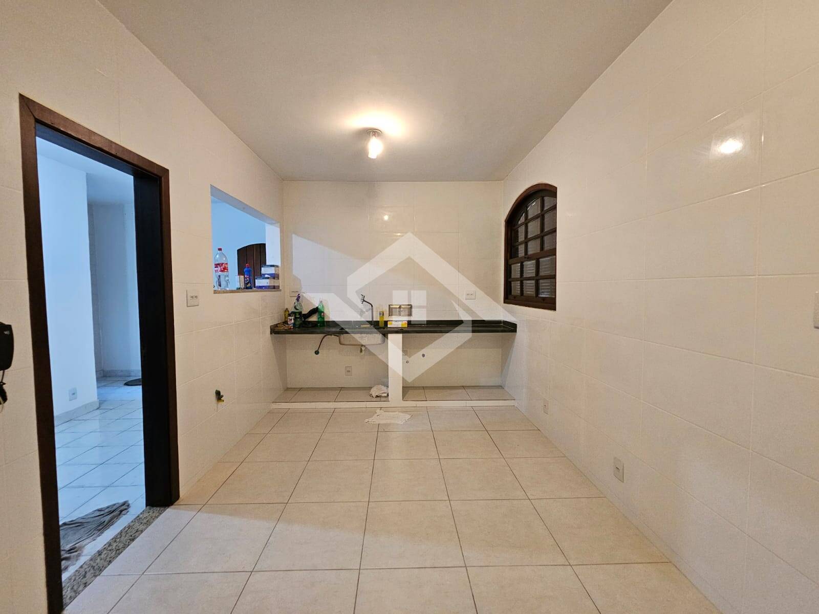 Casa à venda com 4 quartos, 300m² - Foto 10