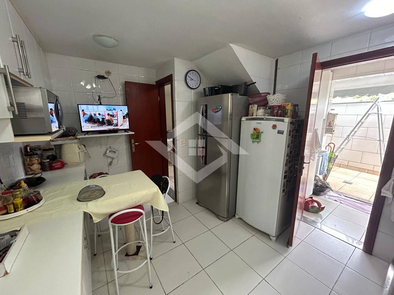 Casa à venda com 4 quartos, 169m² - Foto 6