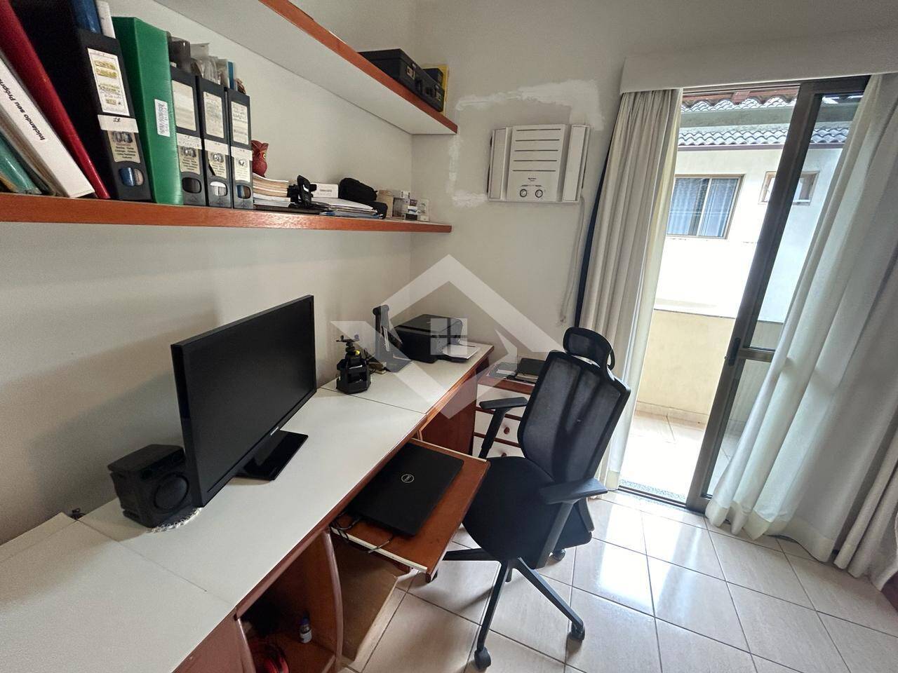 Casa à venda com 4 quartos, 169m² - Foto 16