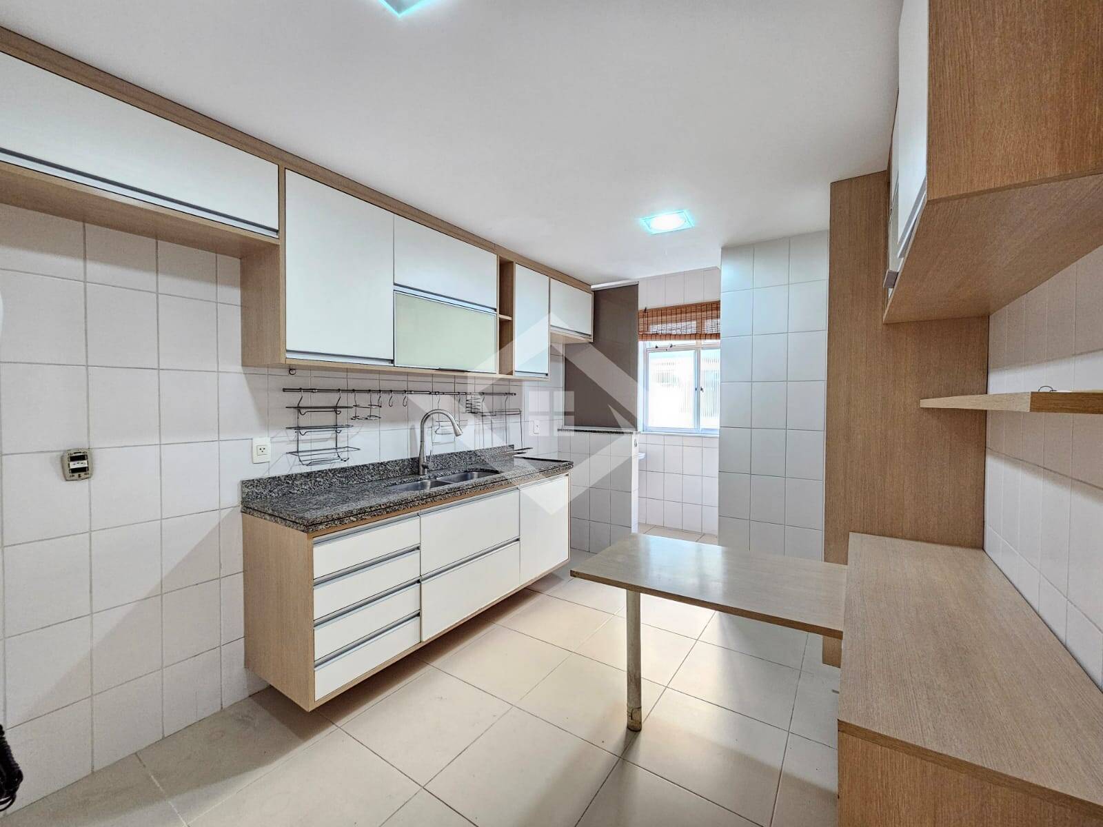 Apartamento à venda com 4 quartos, 169m² - Foto 12