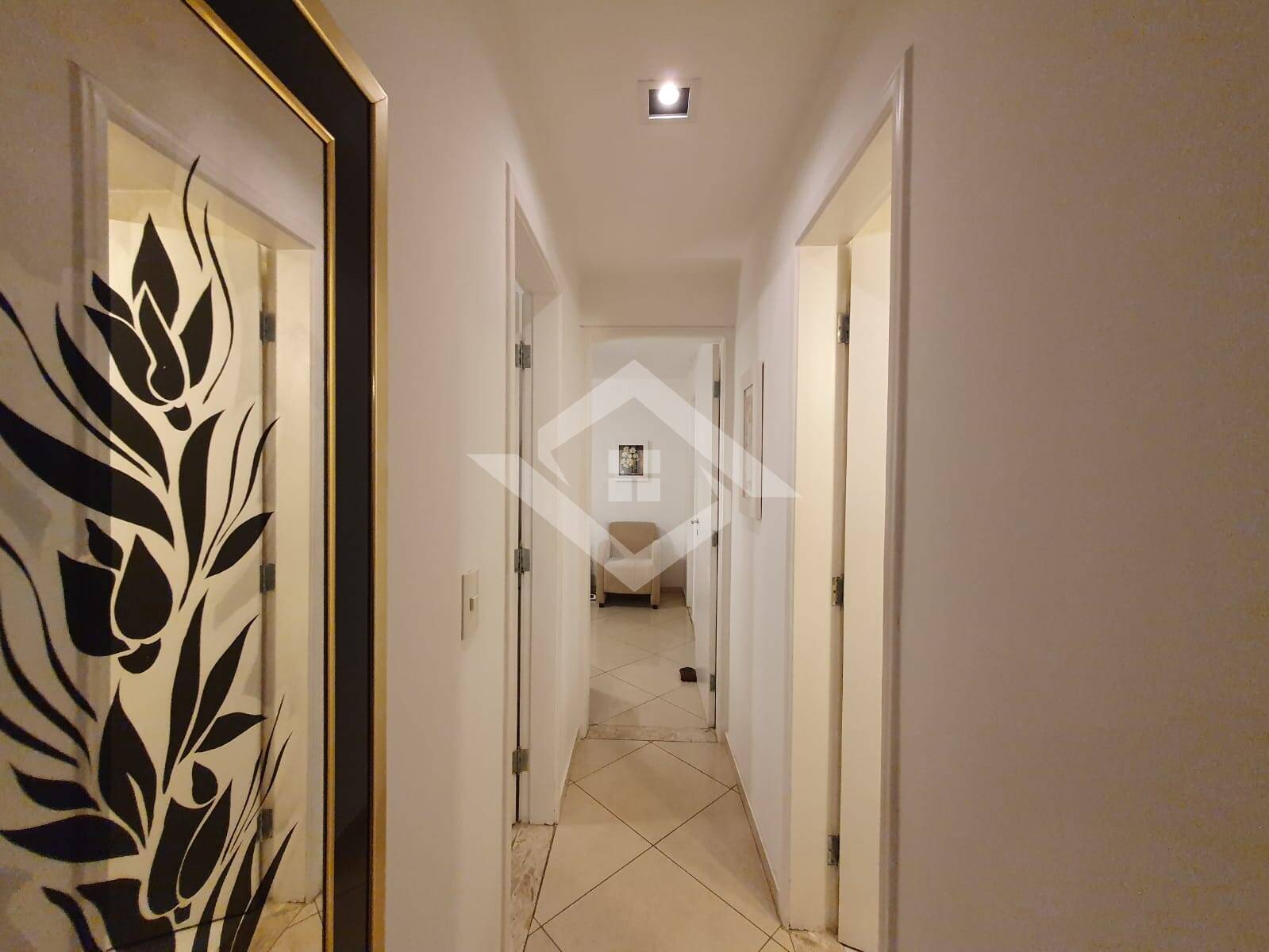 Apartamento à venda com 3 quartos, 111m² - Foto 11