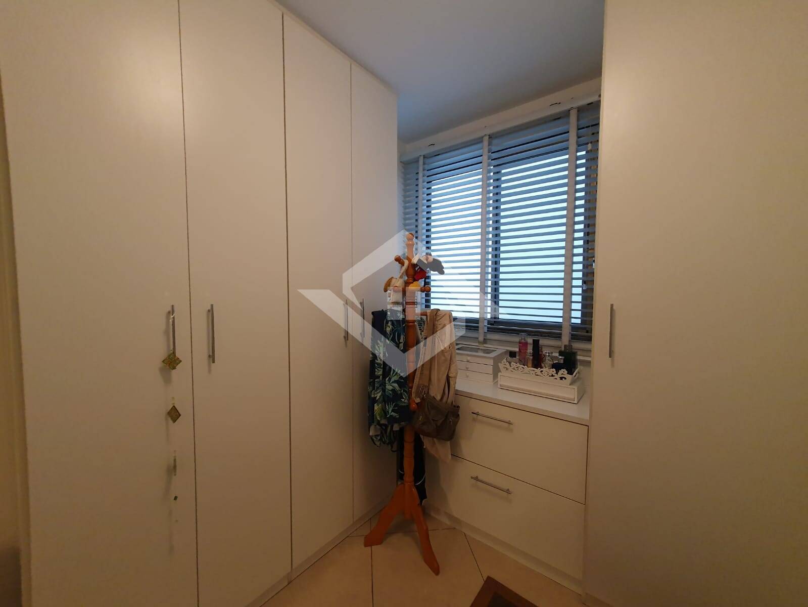 Apartamento à venda com 3 quartos, 111m² - Foto 14