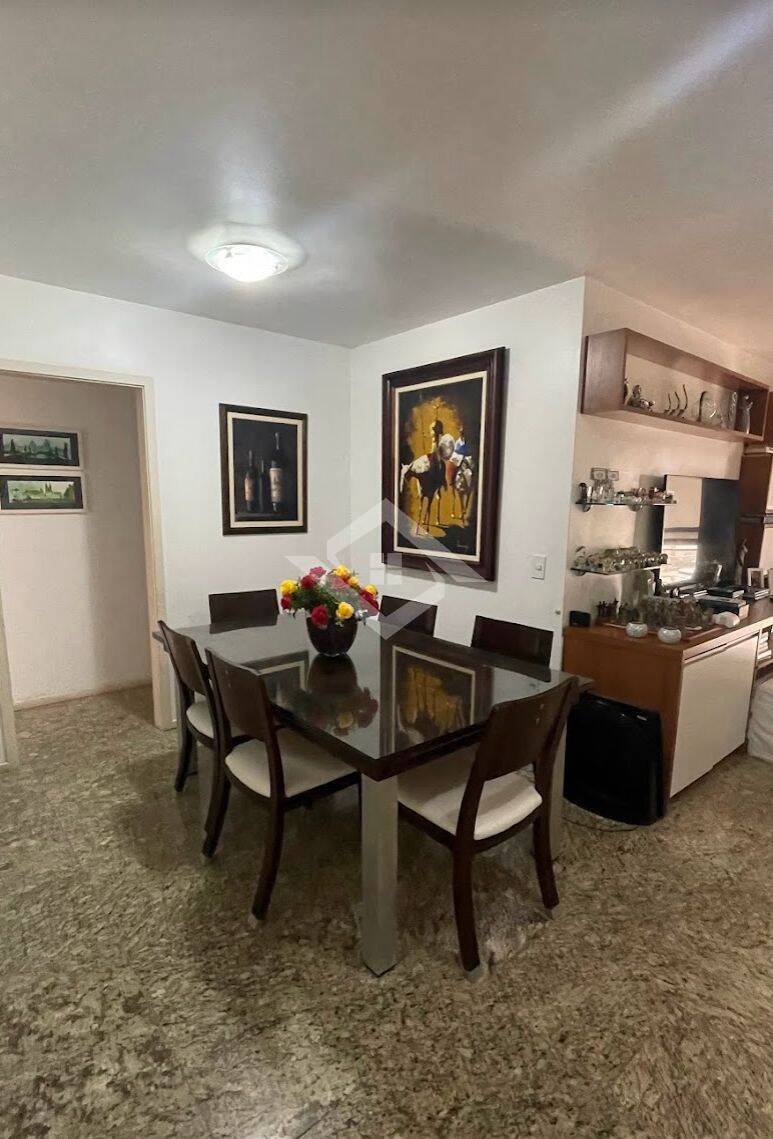 Apartamento à venda com 3 quartos, 110m² - Foto 4