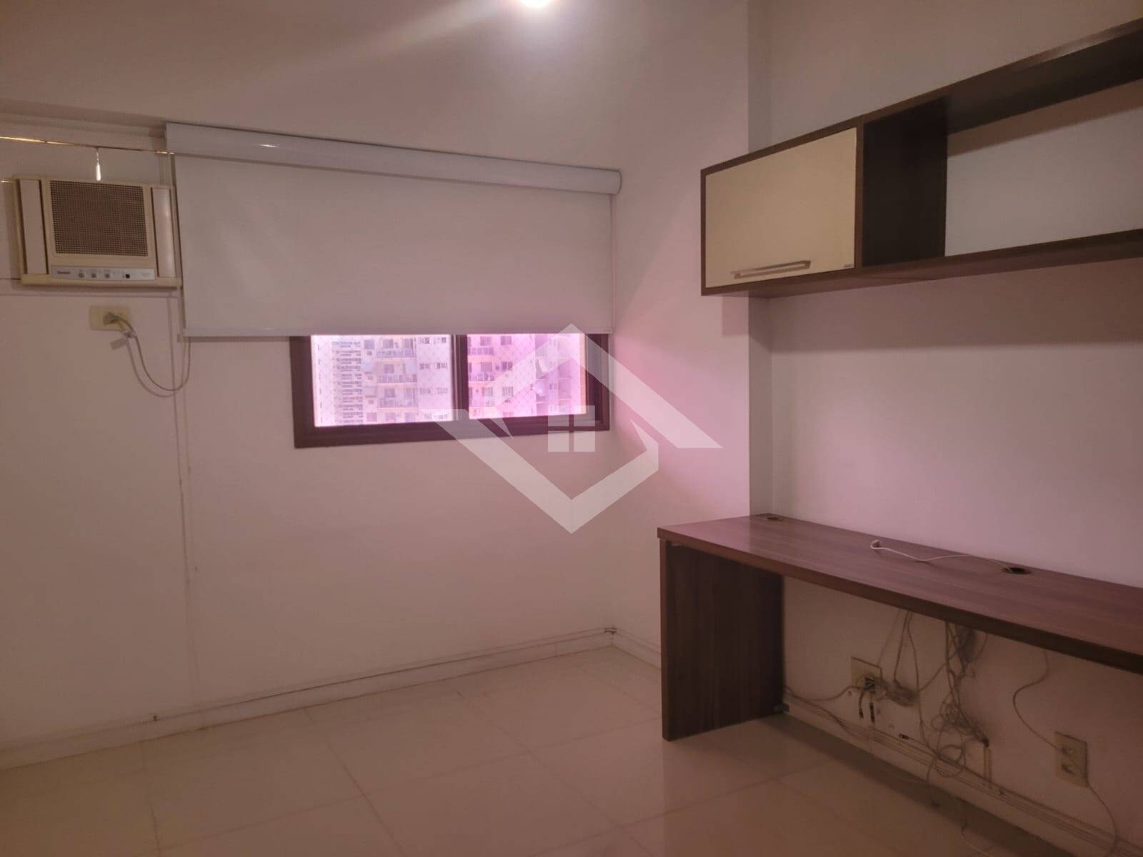 Apartamento à venda com 3 quartos, 130m² - Foto 28