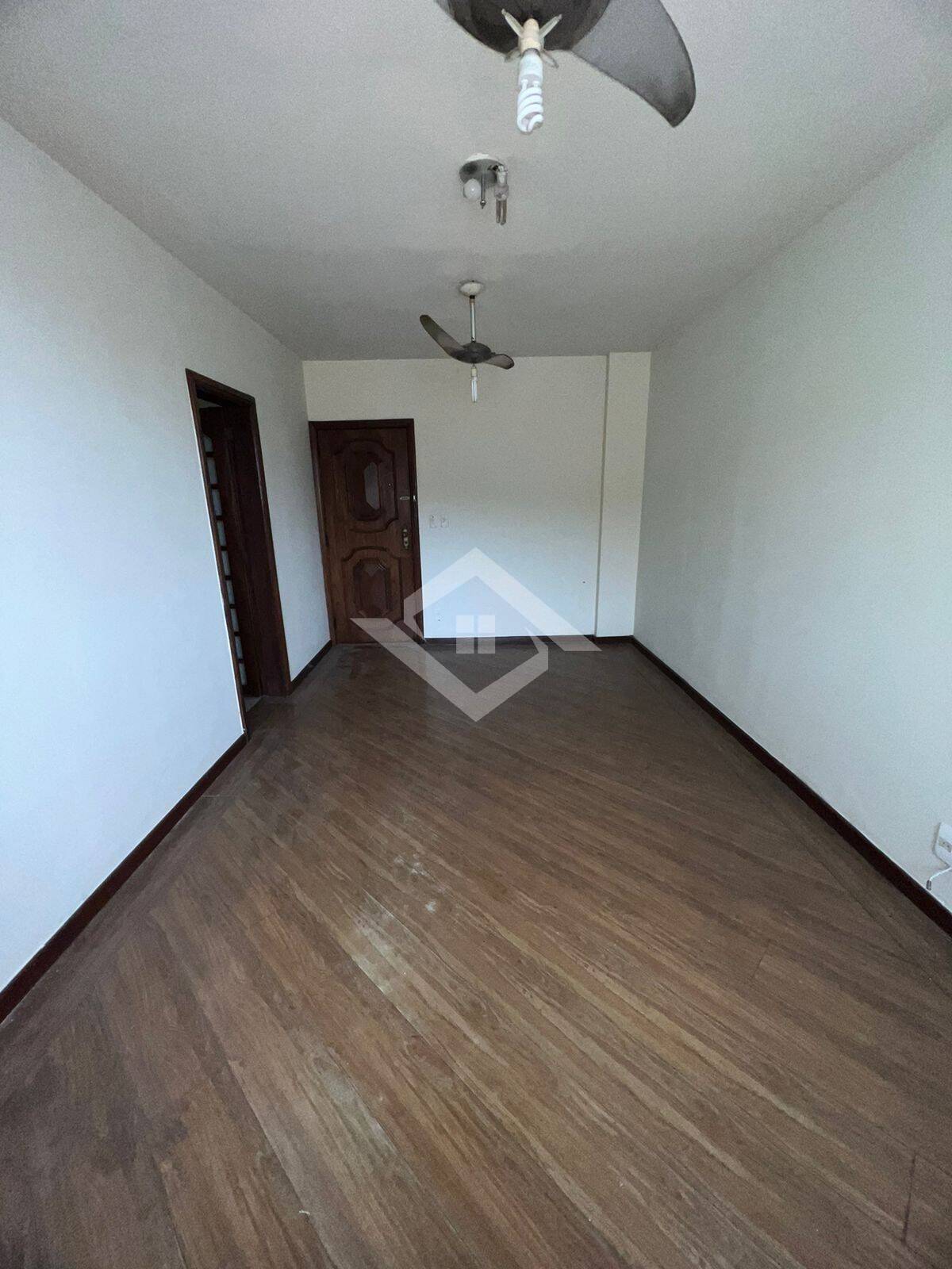 Apartamento para alugar com 2 quartos, 60m² - Foto 1