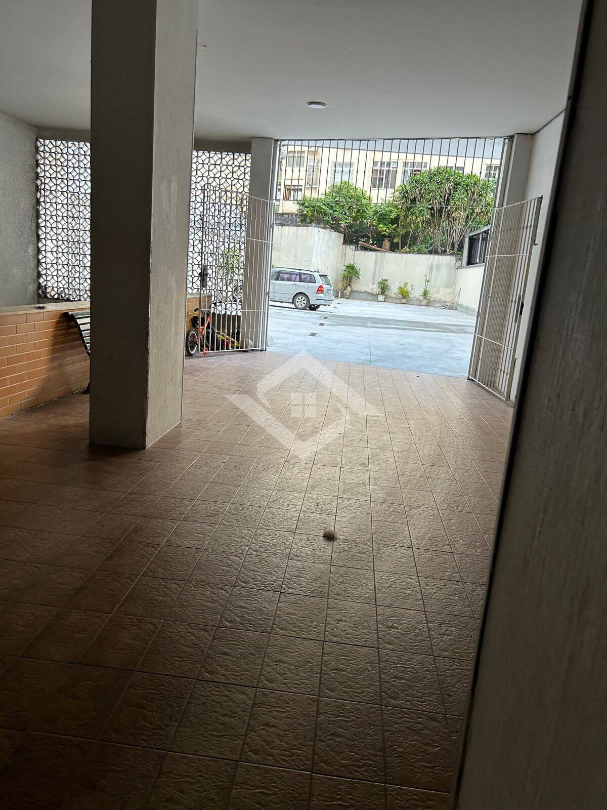 Apartamento à venda com 4 quartos, 330m² - Foto 13