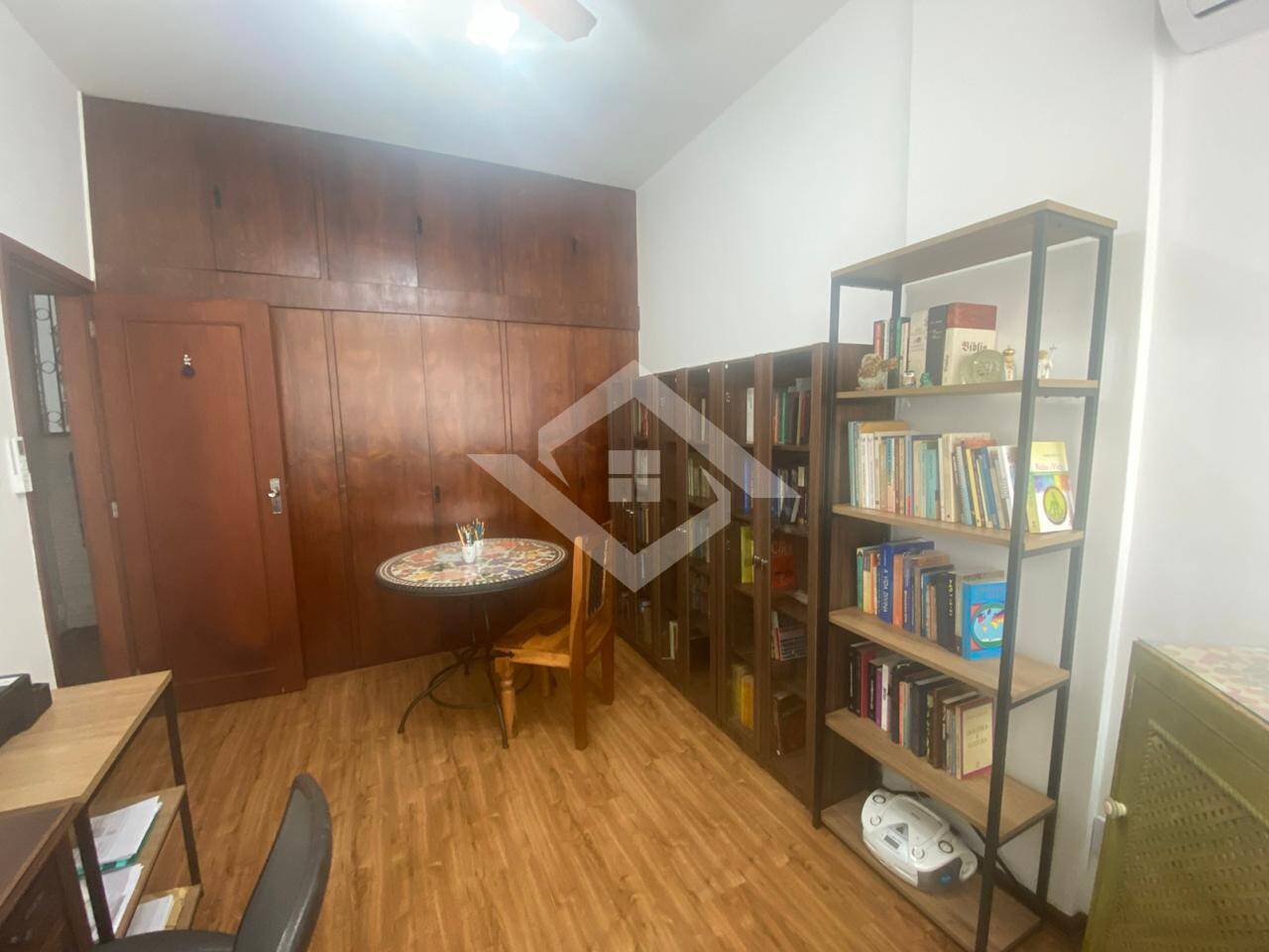 Apartamento à venda com 5 quartos, 160m² - Foto 15